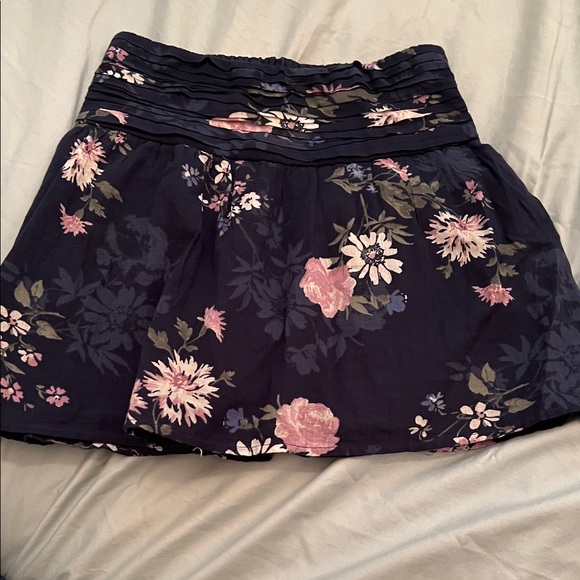 Abercrombie & Fitch Floral Mini Skirt in Black and Pink - Picture 1 of 4